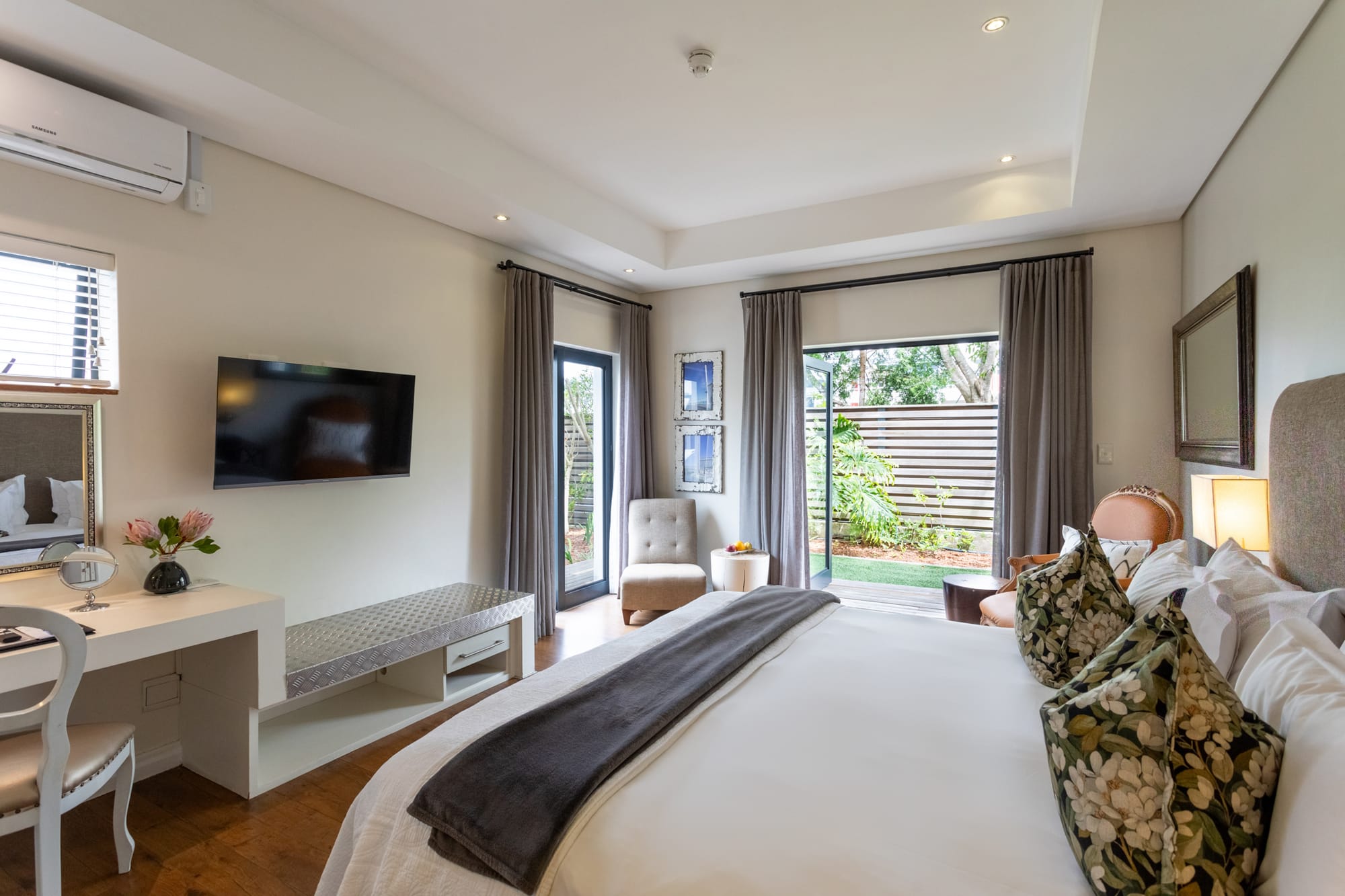 Luxury Room 4