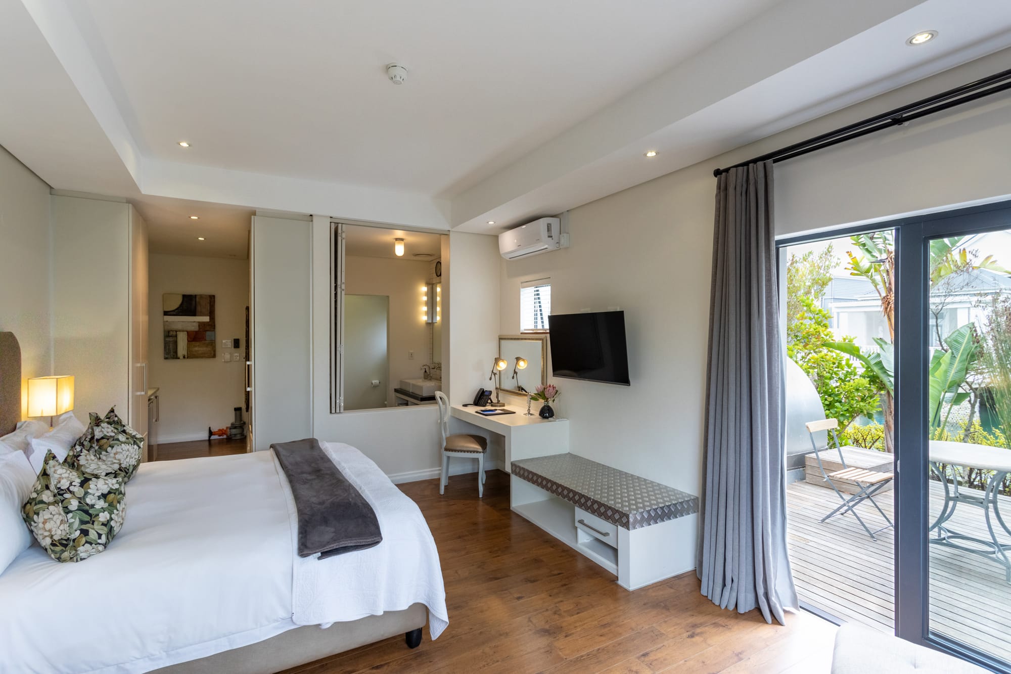 Luxury Room 5