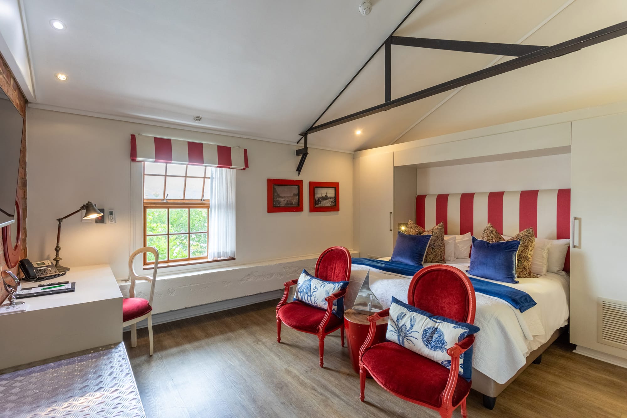 Standard Room 4